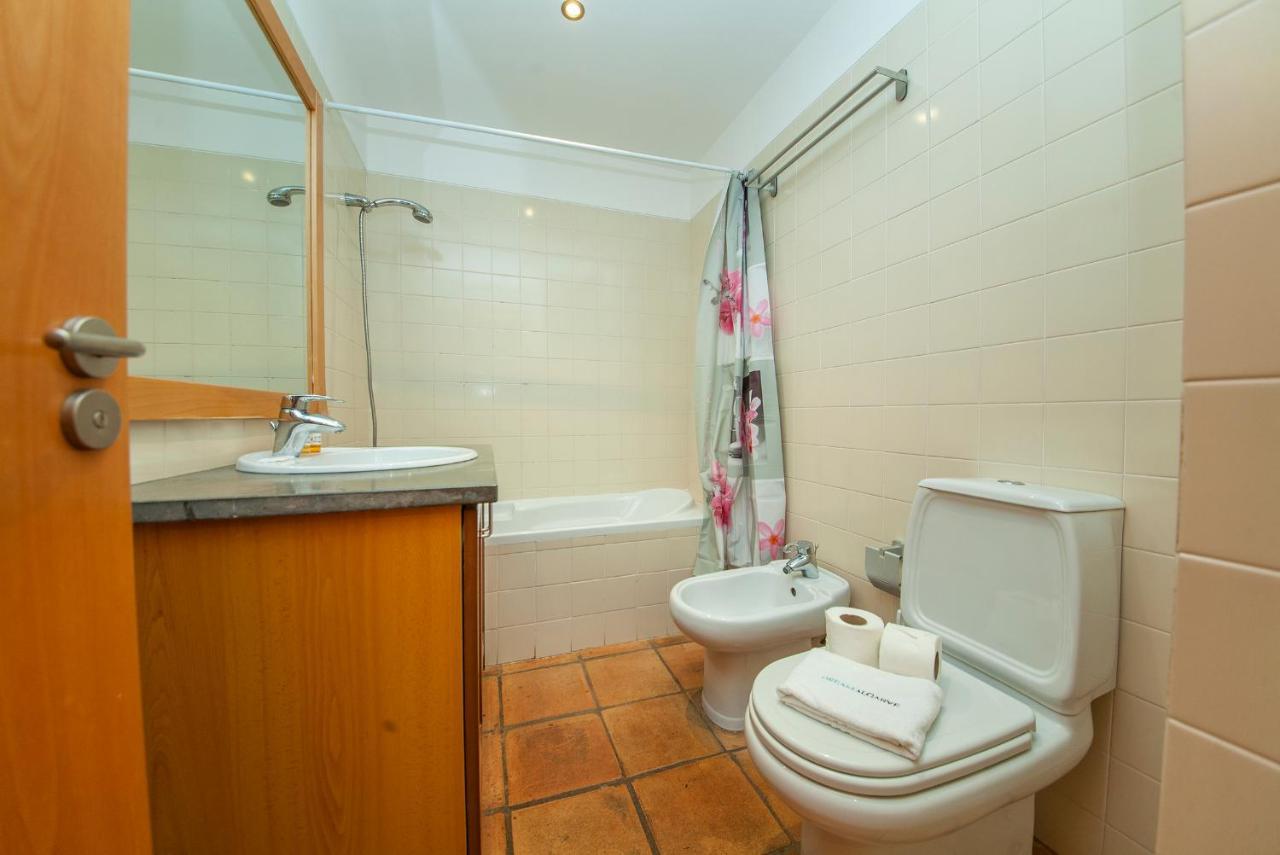 A11 - Marinapark Hill Beach Apartment ลากอส ภายนอก รูปภาพ